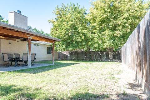 2420 E Center Ct, Visalia, CA 93292 photo 40