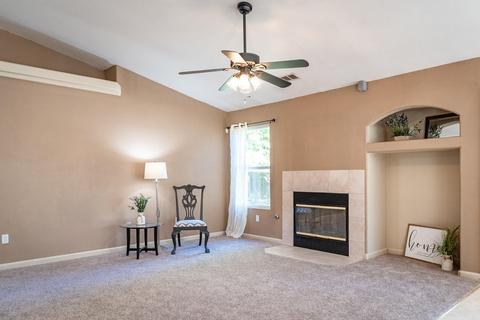 2420 E Center Ct, Visalia, CA 93292 photo 10