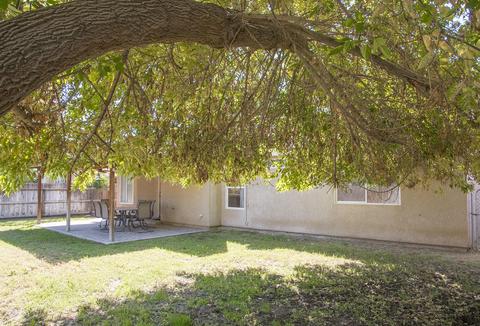 2420 E Center Ct, Visalia, CA 93292 photo 41