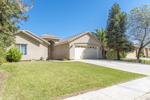2420 E Center Ct, Visalia, CA 93292 photo 3