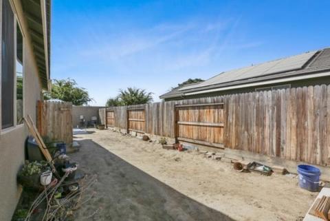 1803 Silvervale St, Visalia, CA 93291 photo 23
