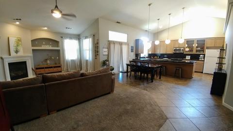 2222 N Carson Ct, Visalia, CA 93291 photo 5