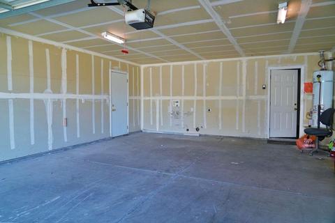 319 E 2nd St, Hanford, CA 93230 photo 29
