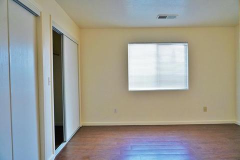 319 E 2nd St, Hanford, CA 93230 photo 19