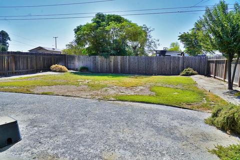 319 E 2nd St, Hanford, CA 93230 photo 34