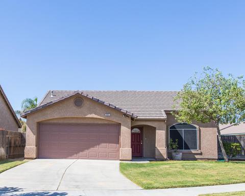 693 Crescent Ln, Lemoore, CA 93245 photo 1