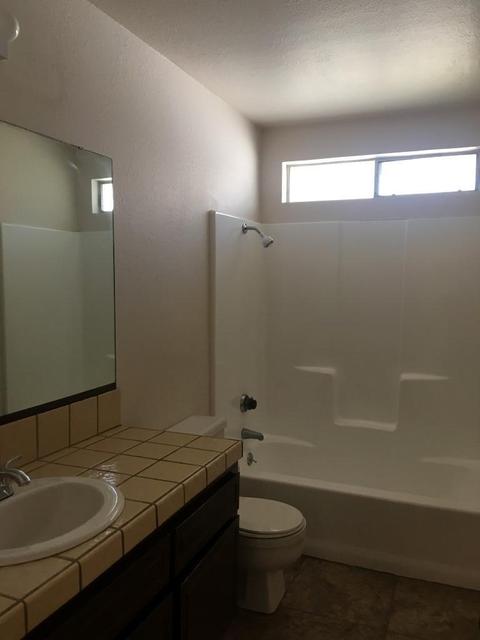 1227 E Ferguson Ave, Visalia, CA 93292 photo 13