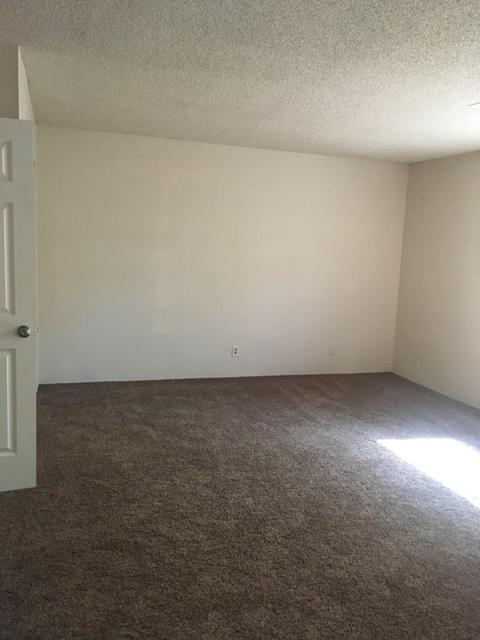 1227 E Ferguson Ave, Visalia, CA 93292 photo 8