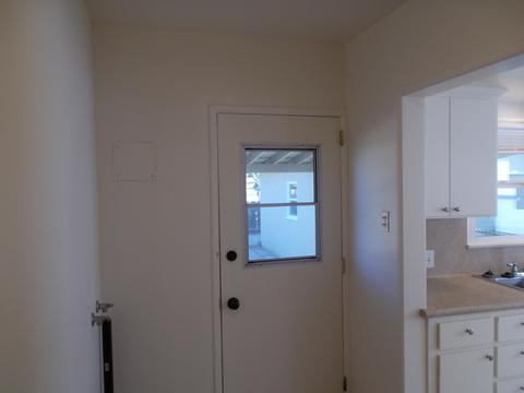 1060 E La Mesa Dr, Tulare, CA 93274 photo 6