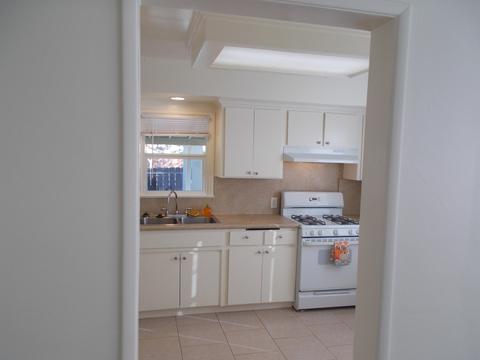 1060 E La Mesa Dr, Tulare, CA 93274 photo 5