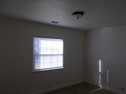 1060 E La Mesa Dr, Tulare, CA 93274 photo 9