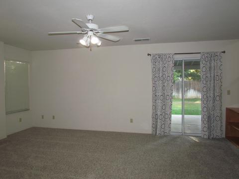 992 N Filbert Ave, Clovis, CA 93611 photo 13