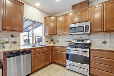 3816 E Cherry Ave, Visalia, CA 93292 photo 14