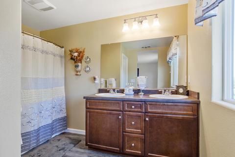 3110 N Shady Ct, Visalia, CA 93291 photo 21