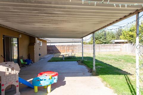 558 Ash St, Lemoore, CA 93245 photo 18