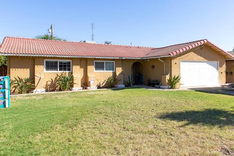 558 Ash St, Lemoore, CA 93245 photo 1