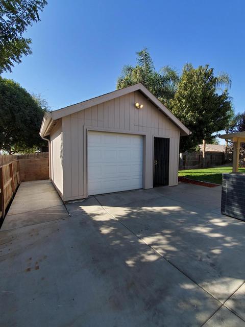 2793 Lakeridge Ave, Tulare, CA 93274 photo 16