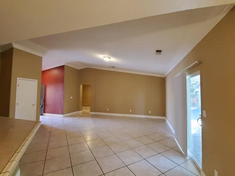 2793 Lakeridge Ave, Tulare, CA 93274 photo 11