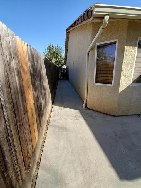 2793 Lakeridge Ave, Tulare, CA 93274 photo 18