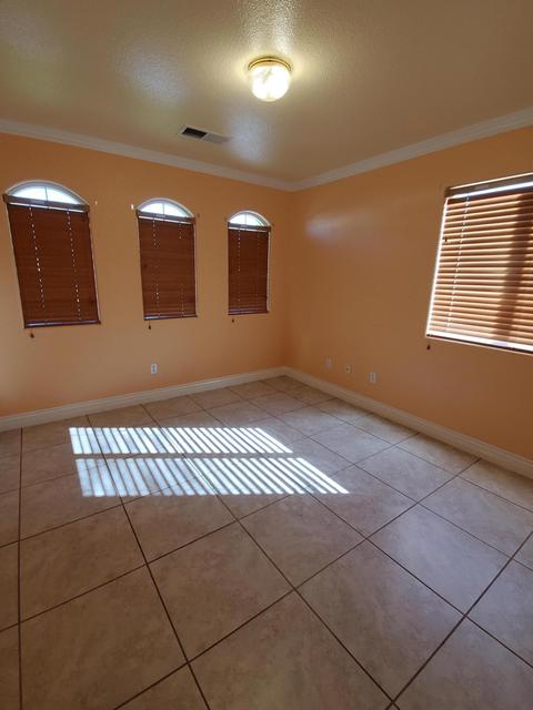 2793 Lakeridge Ave, Tulare, CA 93274 photo 6