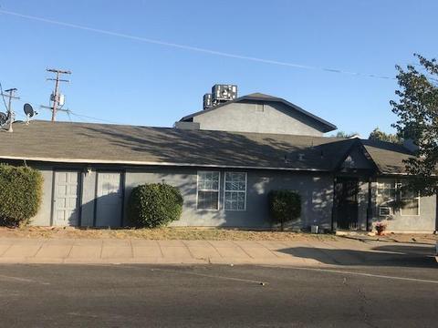 304 S K St, Dinuba, CA 93618 photo 1