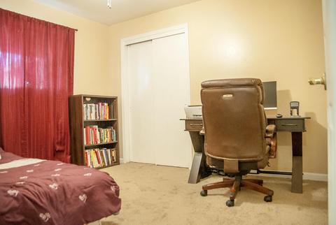 736 E Roosevelt Ave, Visalia, CA 93292 photo 11