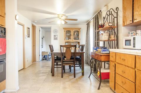 736 E Roosevelt Ave, Visalia, CA 93292 photo 8