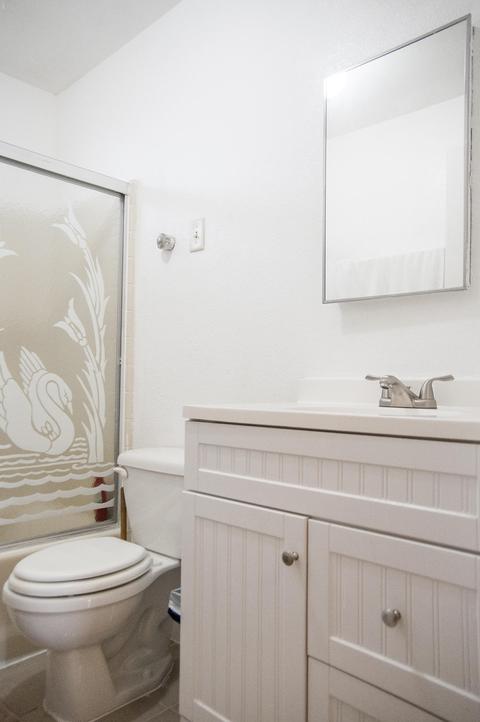 736 E Roosevelt Ave, Visalia, CA 93292 photo 13
