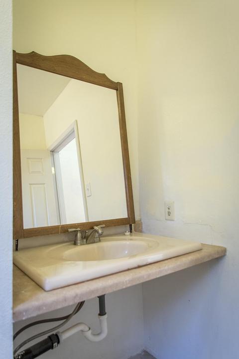 683 E Kern Ave, Tulare, CA 93274 photo 19