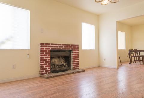 683 E Kern Ave, Tulare, CA 93274 photo 7