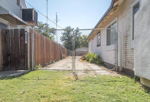 683 E Kern Ave, Tulare, CA 93274 photo 24
