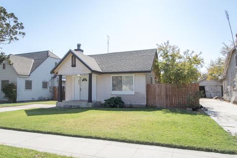 683 E Kern Ave, Tulare, CA 93274 photo 3