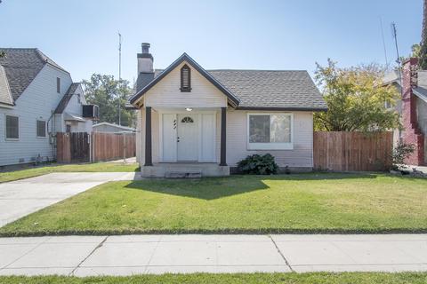 683 E Kern Ave, Tulare, CA 93274 photo 1