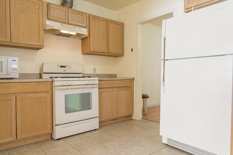 683 E Kern Ave, Tulare, CA 93274 photo 14