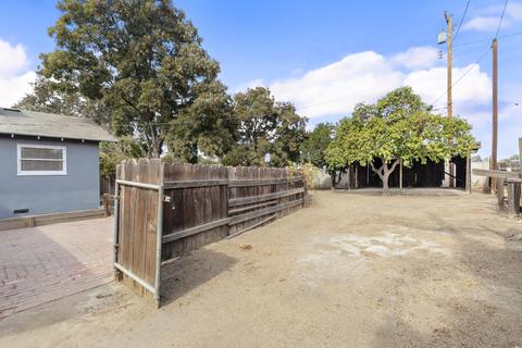 2814 E College Ave, Visalia, CA 93292 photo 21