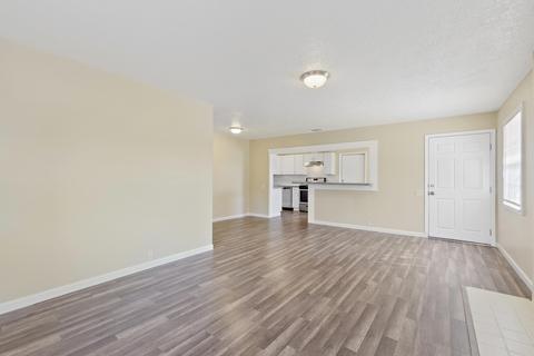 2814 E College Ave, Visalia, CA 93292 photo 14