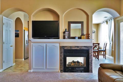 1009 Par Ave, Lemoore, CA 93245 photo 9