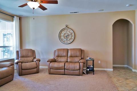 1009 Par Ave, Lemoore, CA 93245 photo 8