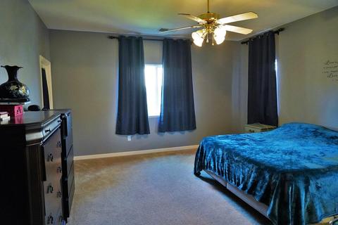 1009 Par Ave, Lemoore, CA 93245 photo 36