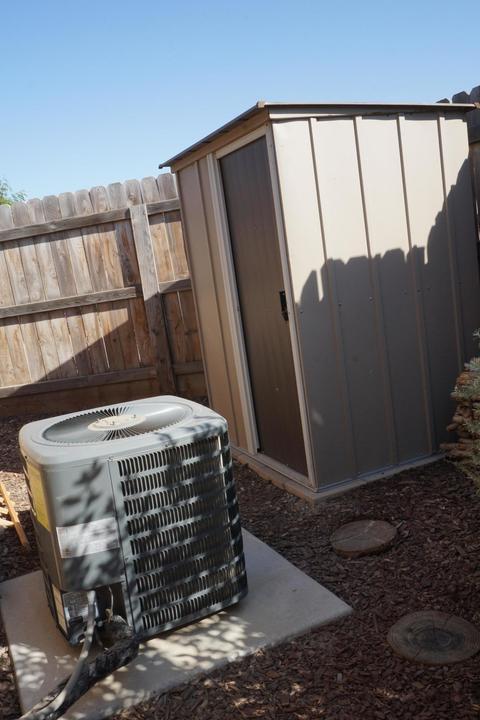 492 Edgewater St, Tulare, CA 93274 photo 21