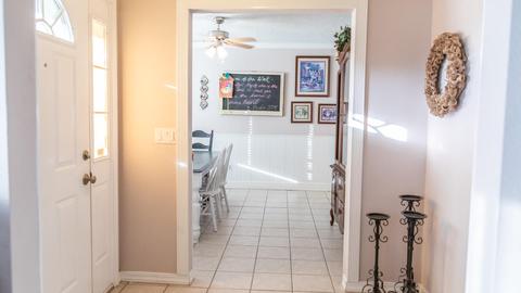 580 Orangewood Dr, Lemoore, CA 93245 photo 4