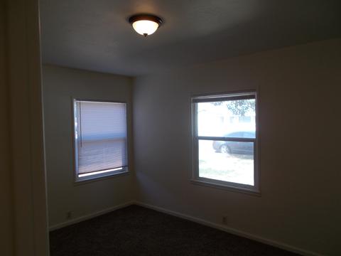 1065 E La Mesa Dr, Tulare, CA 93274 photo 12