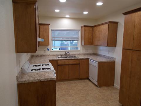 1065 E La Mesa Dr, Tulare, CA 93274 photo 6