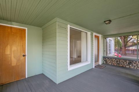 330 N B St, Exeter, CA 93221 photo 6