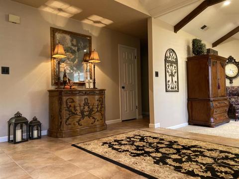 1446 E Avila Dr, Tulare, CA 93274 photo 6