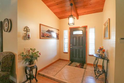 263 E Garfield Ave, Tulare, CA 93274 photo 4