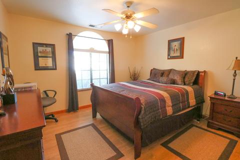 263 E Garfield Ave, Tulare, CA 93274 photo 18