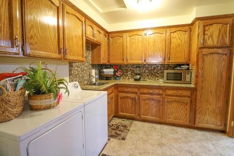 263 E Garfield Ave, Tulare, CA 93274 photo 15