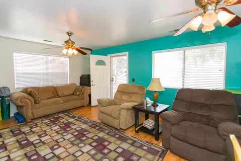 339 N D St, Exeter, CA 93221 photo 6