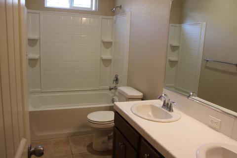 4305 E Vassar Ave, Visalia, CA 93292 photo 14